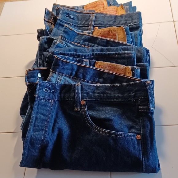 Levi's 501 Jeans, 40W x 32L, Button Fly - Picture 5 of 8